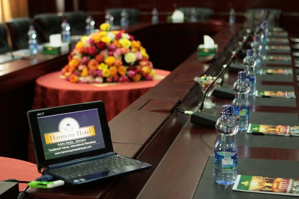 Harmony Hotel Addis Ababa Dış mekan fotoğraf